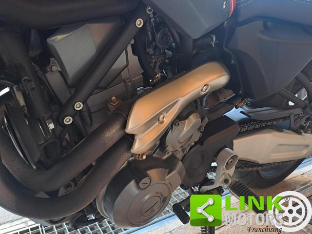YAMAHA MT-03 .