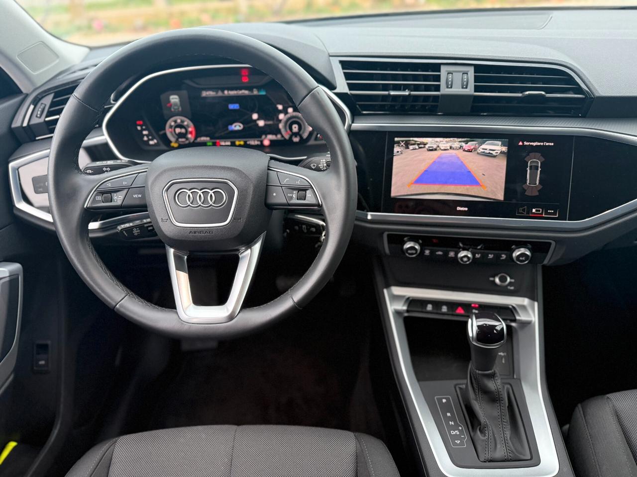 Audi Q3 SPB 35 TDI S tronic Identity Black