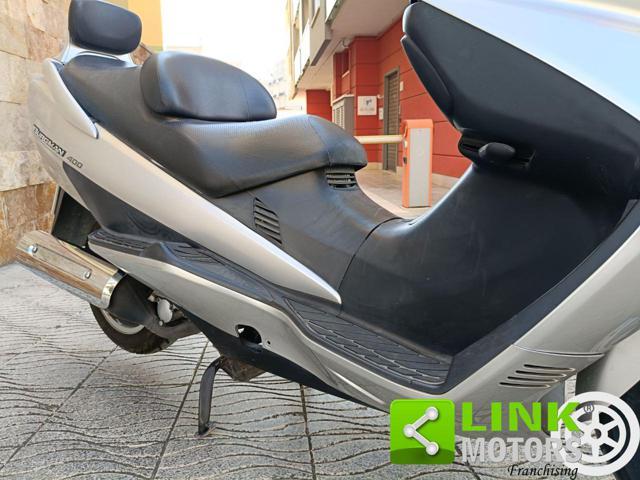 SUZUKI Burgman AN 400 S