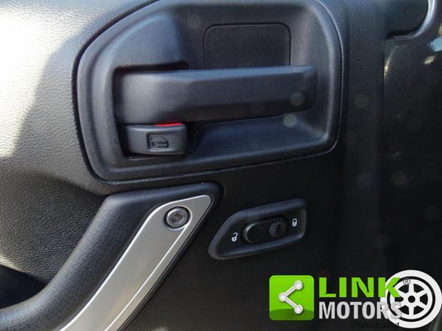 JEEP Wrangler 2.8 CRD DPF Sahara 4x4 automatic