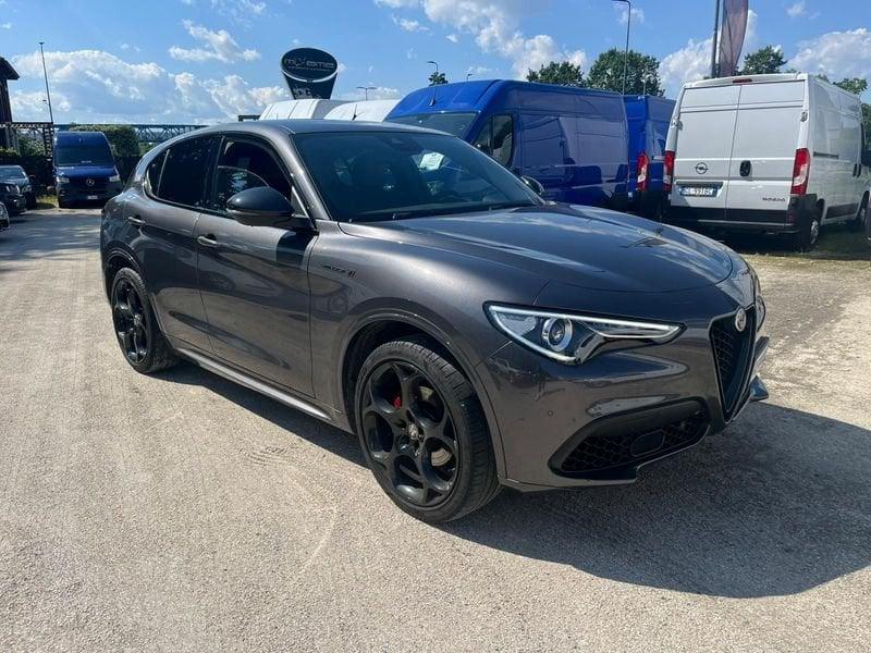 Alfa Romeo Stelvio 2.0 Turbo 280 CV AT8 Q4 Ti