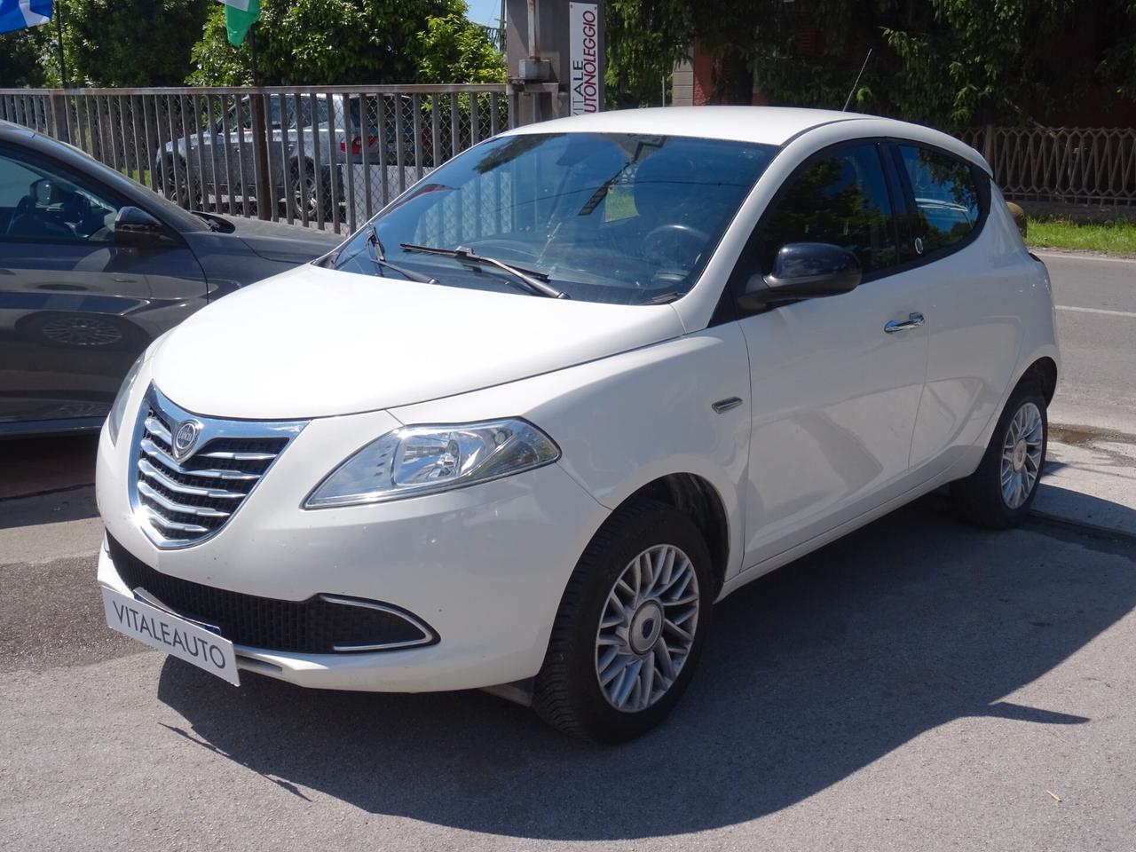 Lancia Ypsilon 0.9 TwinAir 85 Metano Ecochic Elle