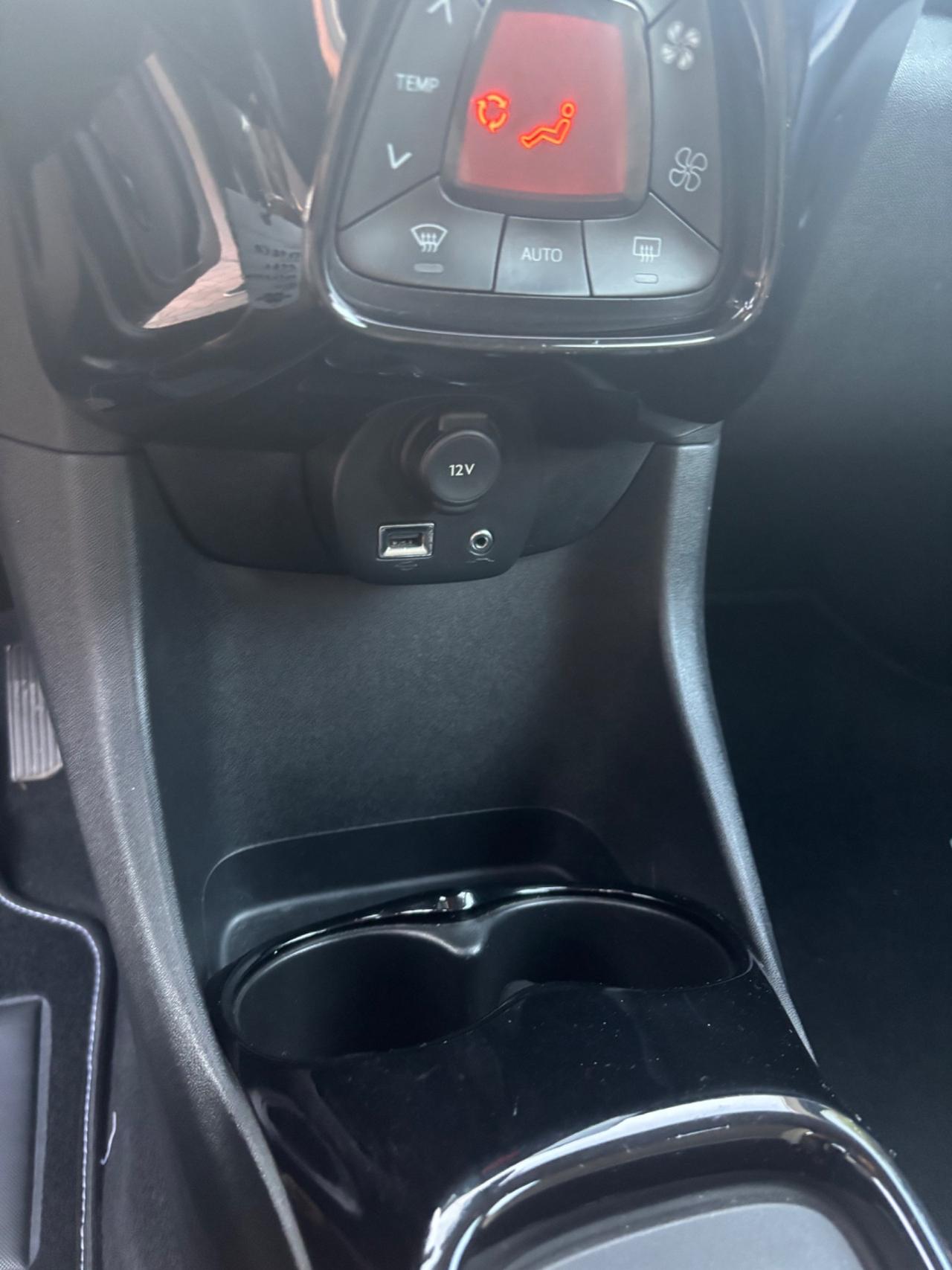 Toyota Aygo 1.0 VVT-i 69 CV 5 porte x-play automatica