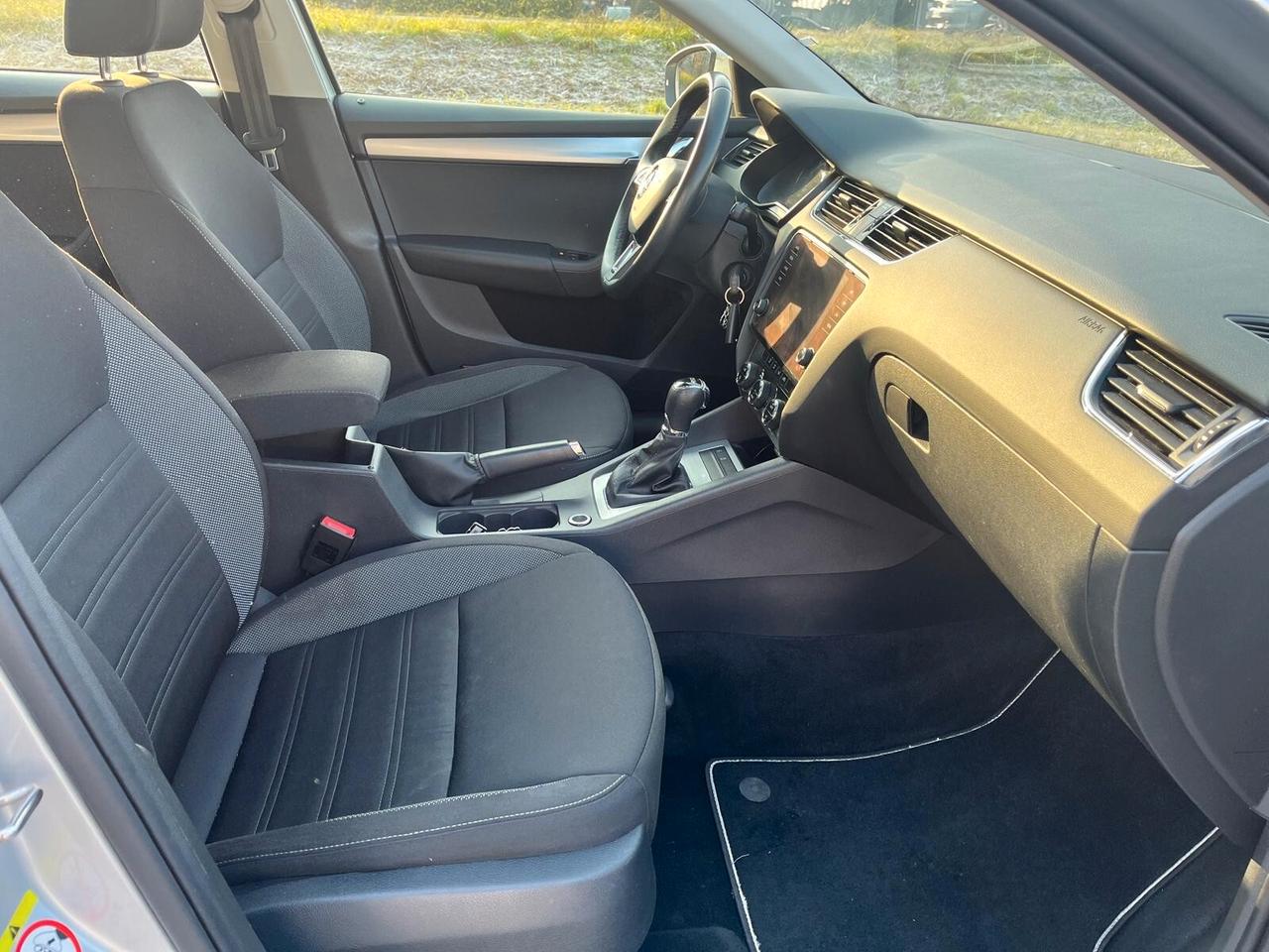 Skoda Octavia 1.5 DSG Wagon Style G-Tec