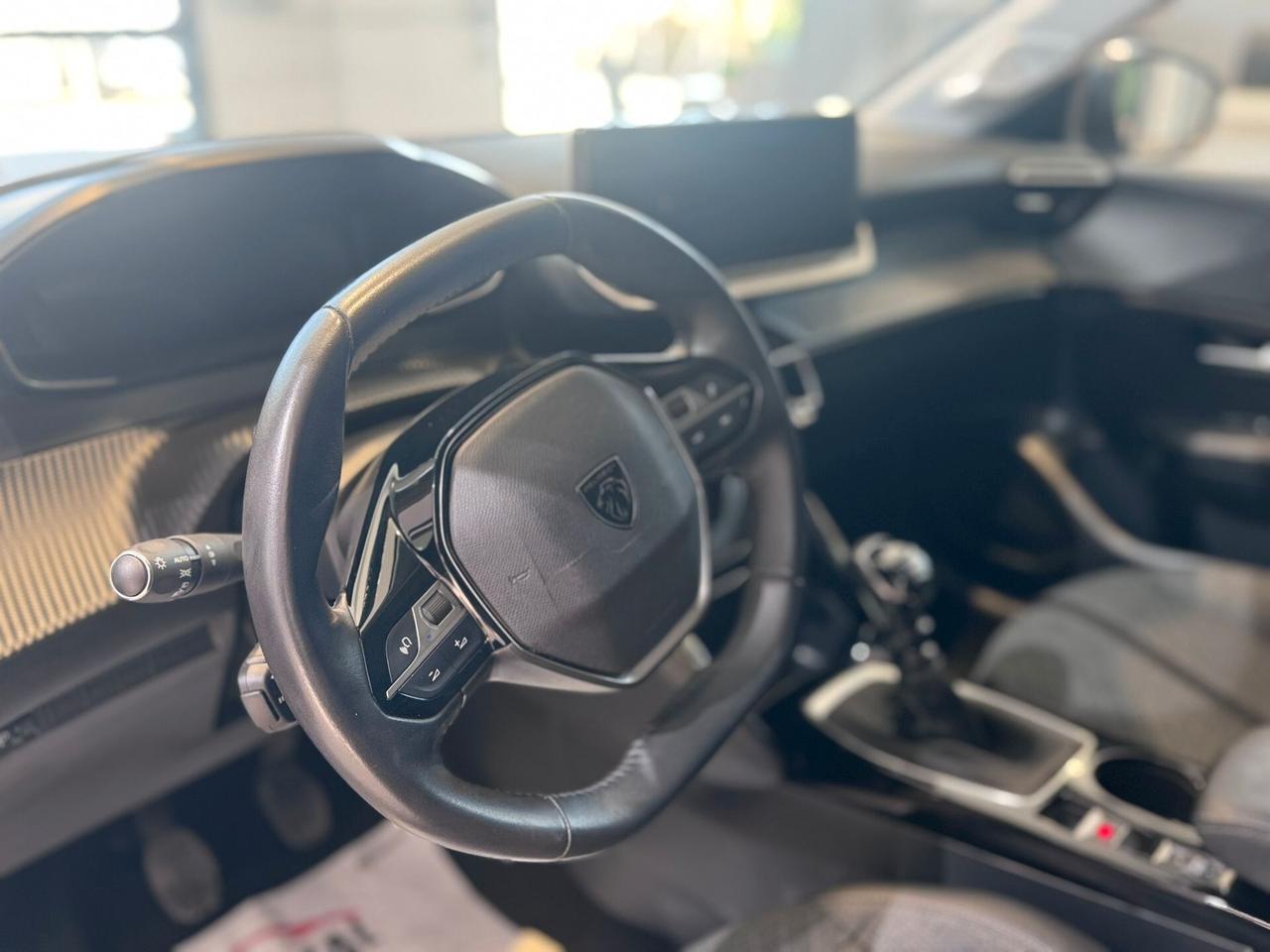Peugeot 208 PureTech 100 Stop&Start 5 porte Allure