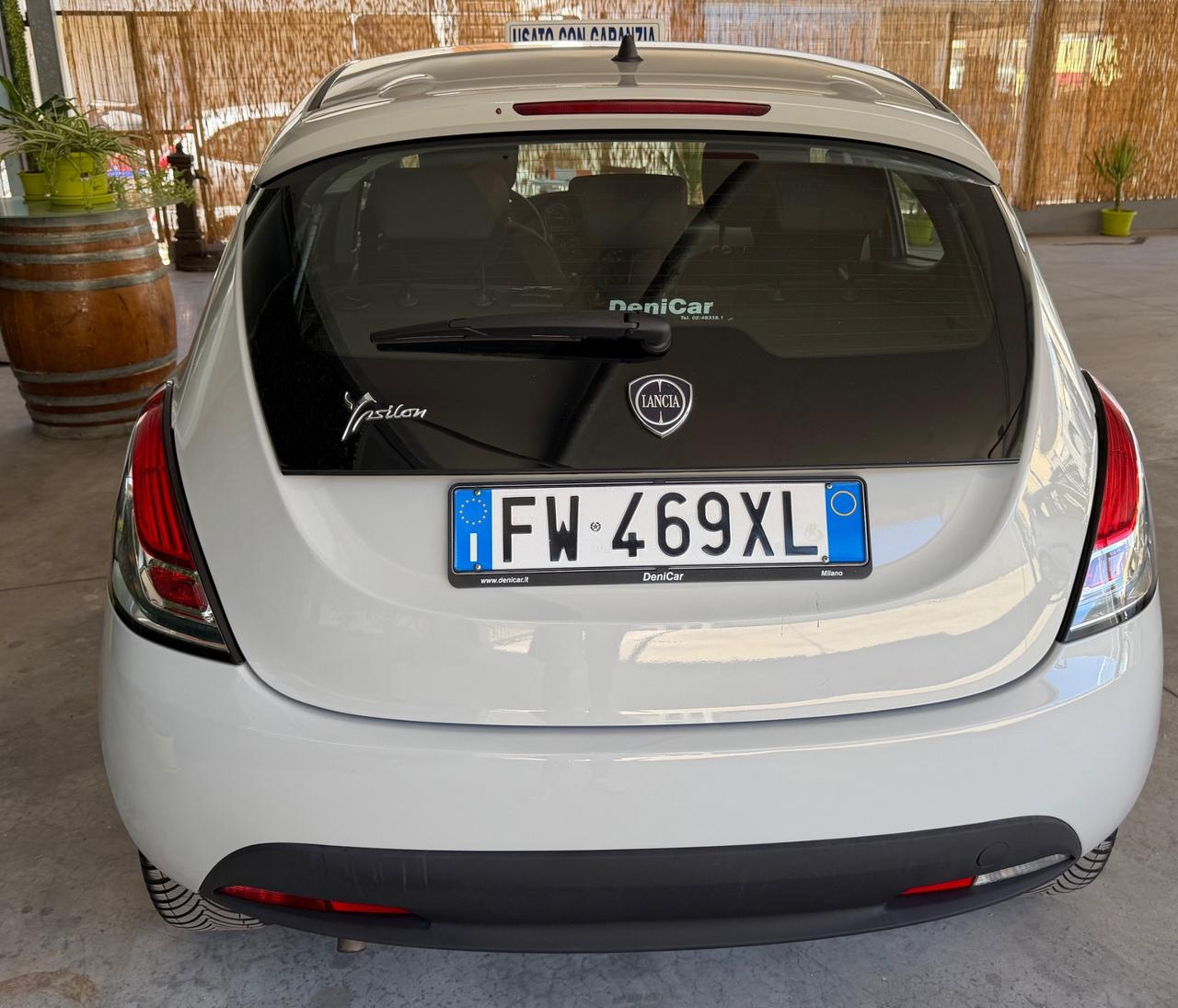 Lancia Ypsilon 1.2 69 CV 5 porte Gold