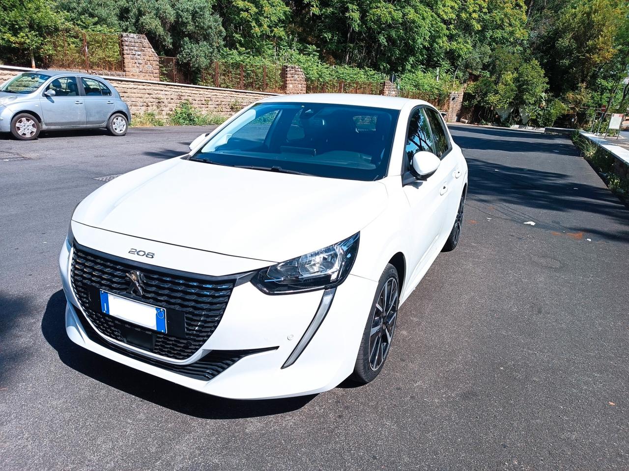 Peugeot 208 PureTech 100 Stop&Start EAT8 5 porte Allure