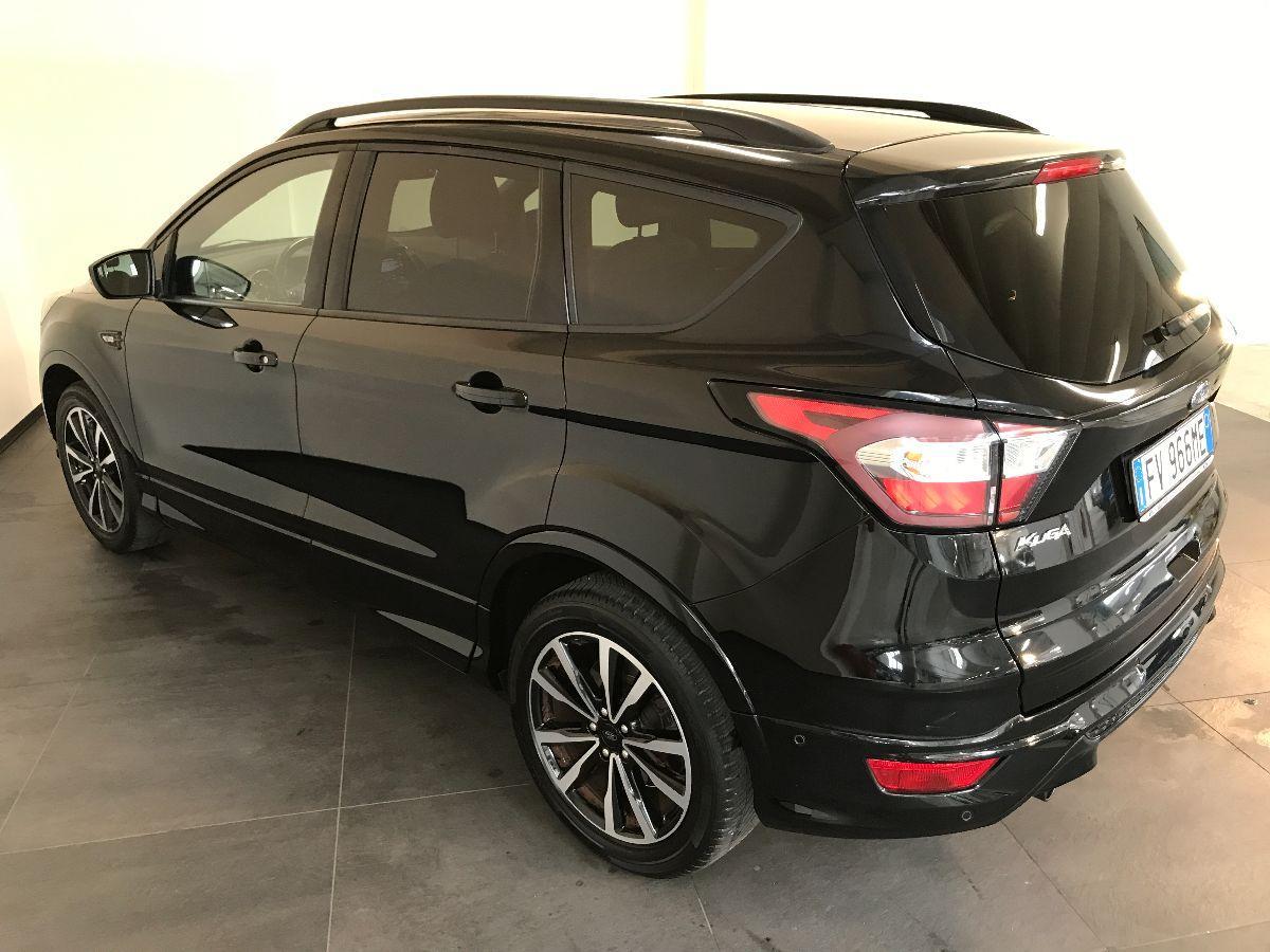 FORD Kuga 1.5 EcoBlue 120 CV 2WD ST-Line