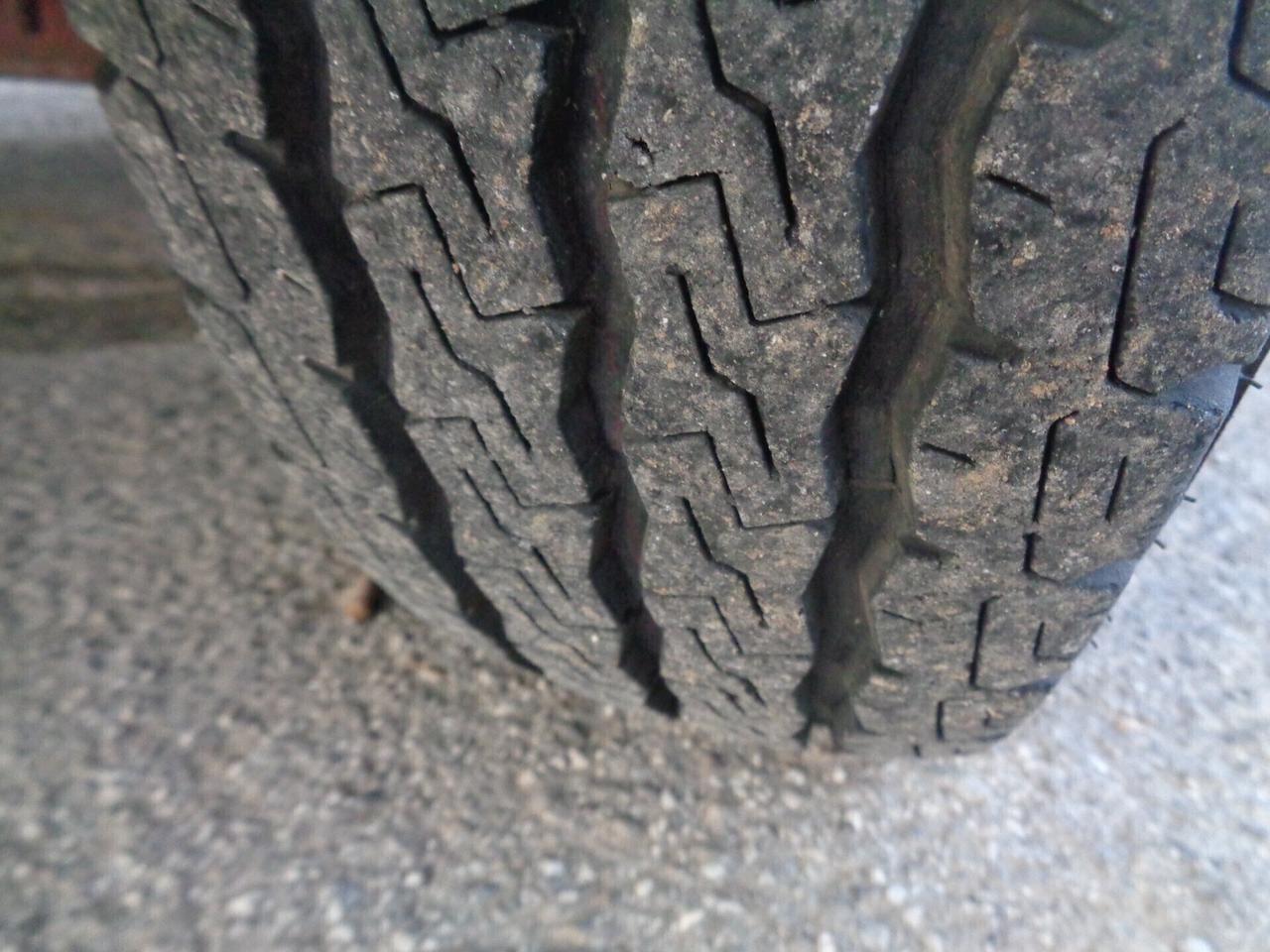 carroattrezzi scarrabile isoli radiocomando leggi