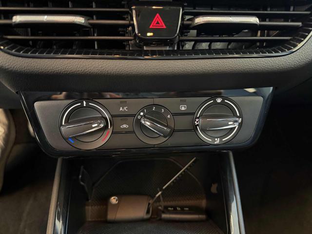 SKODA Fabia 1.0 MPI 80 CV Young Edition