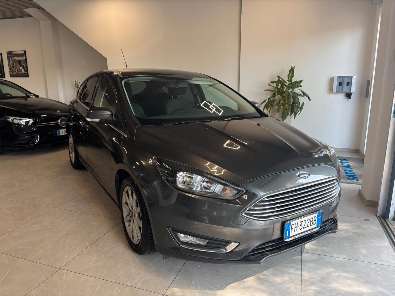 Ford Focus 1.6 120 CV GPL Titanium