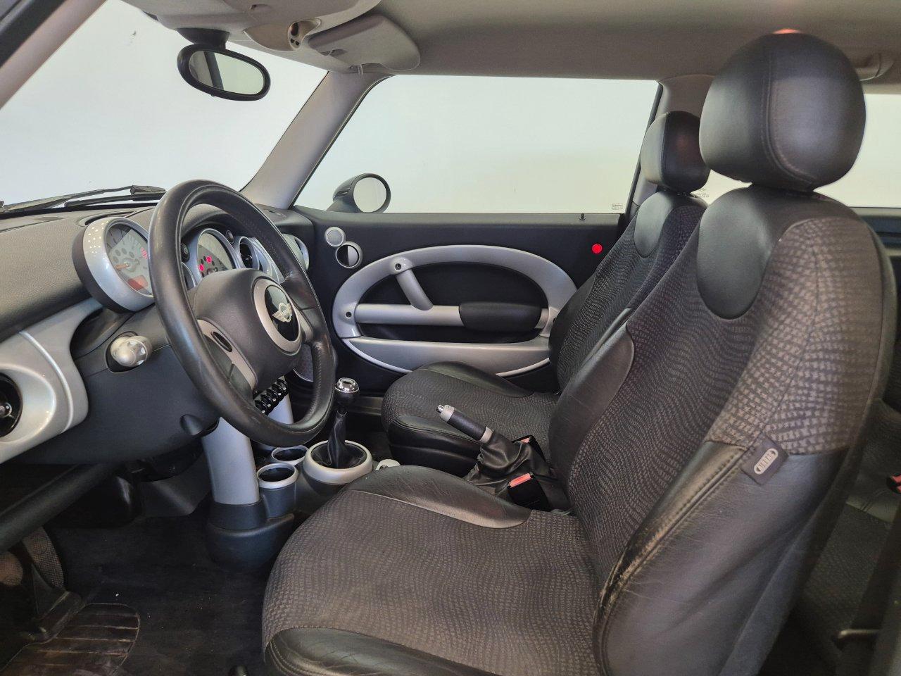 Mini Cooper 1.6 3 p. - NEOPATENTATI