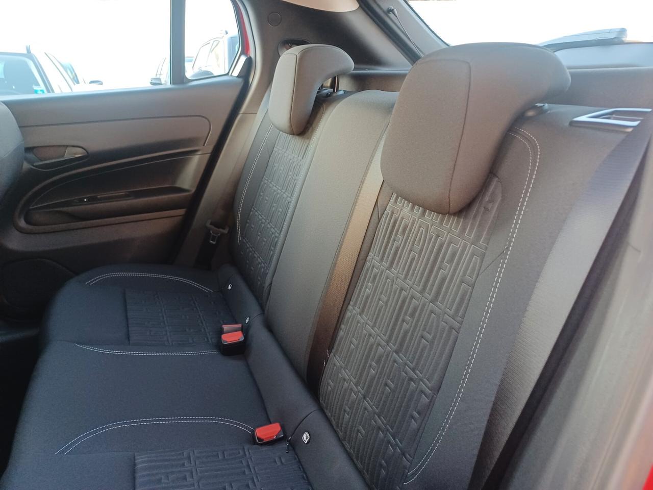 Fiat 600 Hybrid 110 CV DCT MHEV Business. KM 0