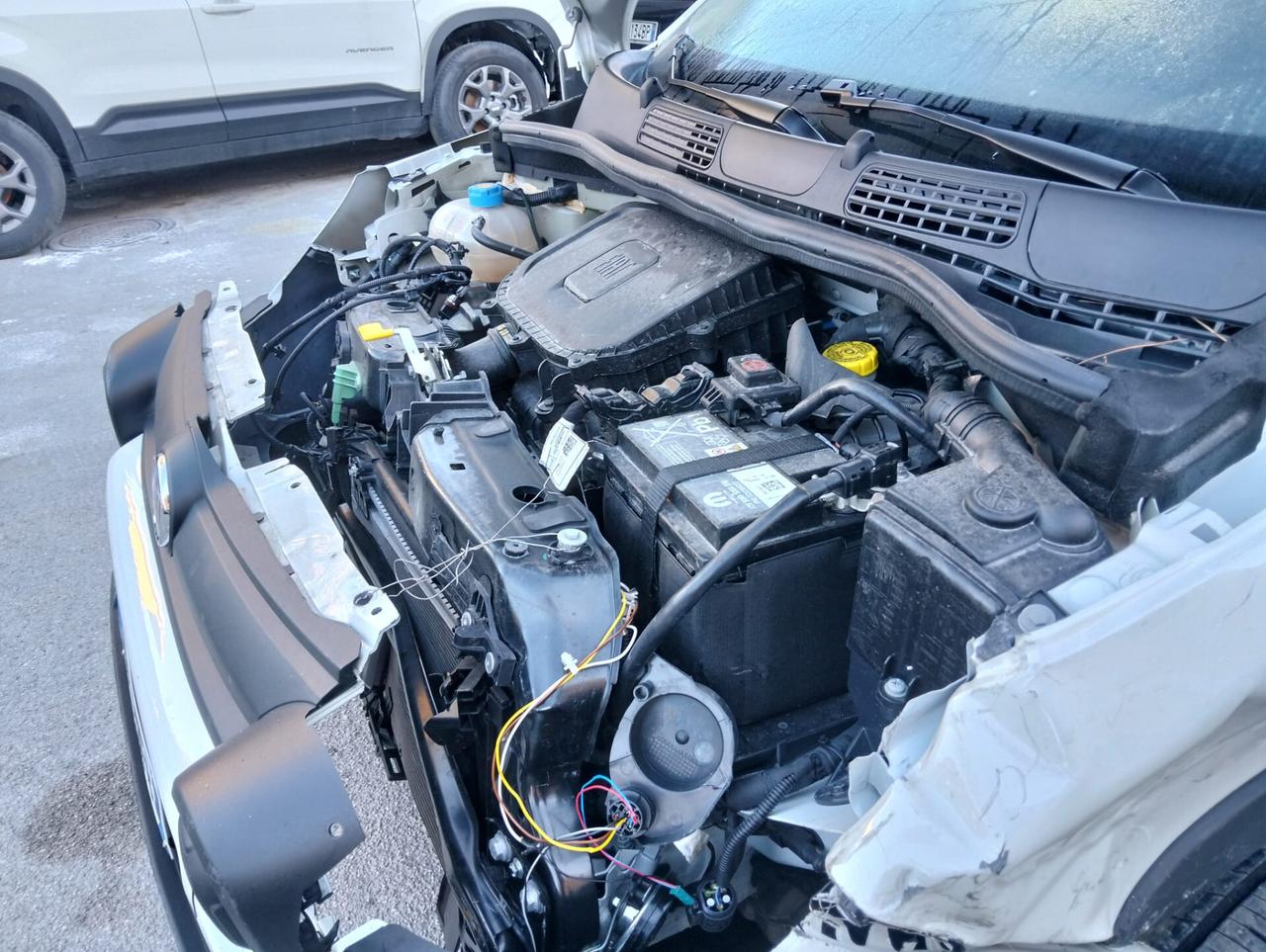 Fiat Pandina 1.0 Hybrid Cross 2025 SINISTRATA