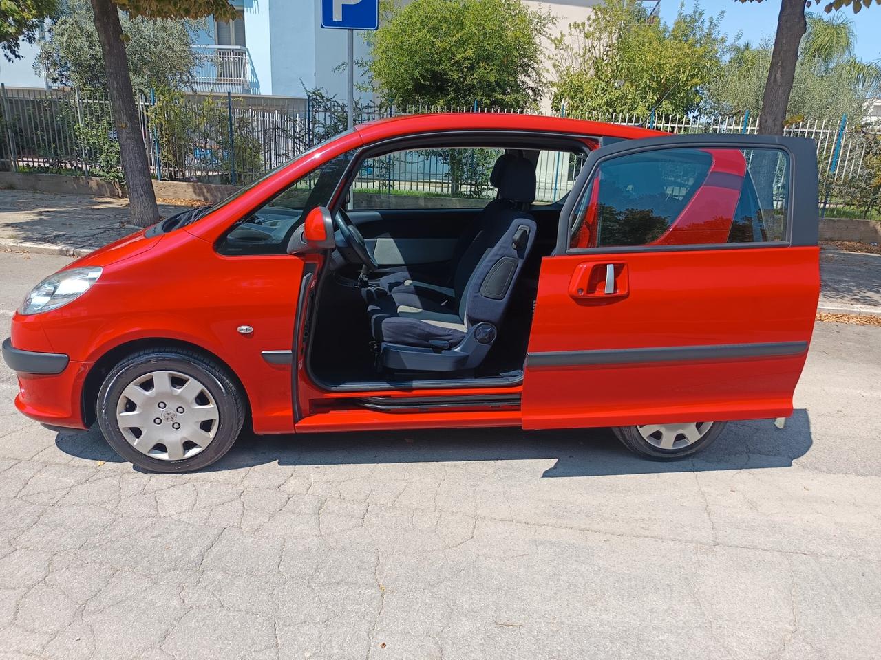 Peugeot 1007 1.4 HDi Sporty