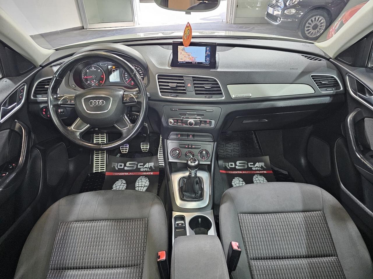 Audi Q3 2.0 TDI 140cv S line