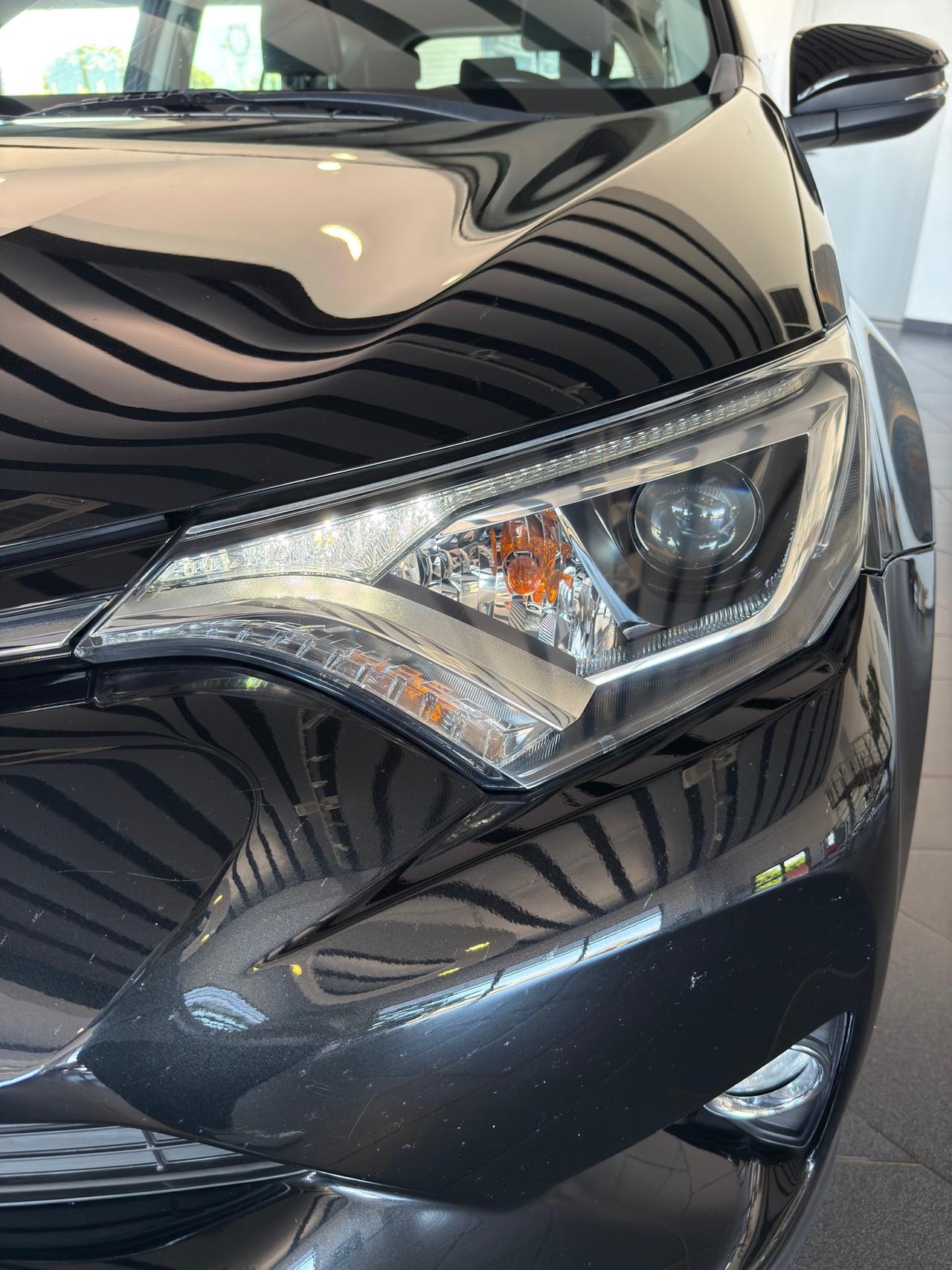 Toyota RAV 4 RAV4 2.0 D-4D 2WD Active my16"