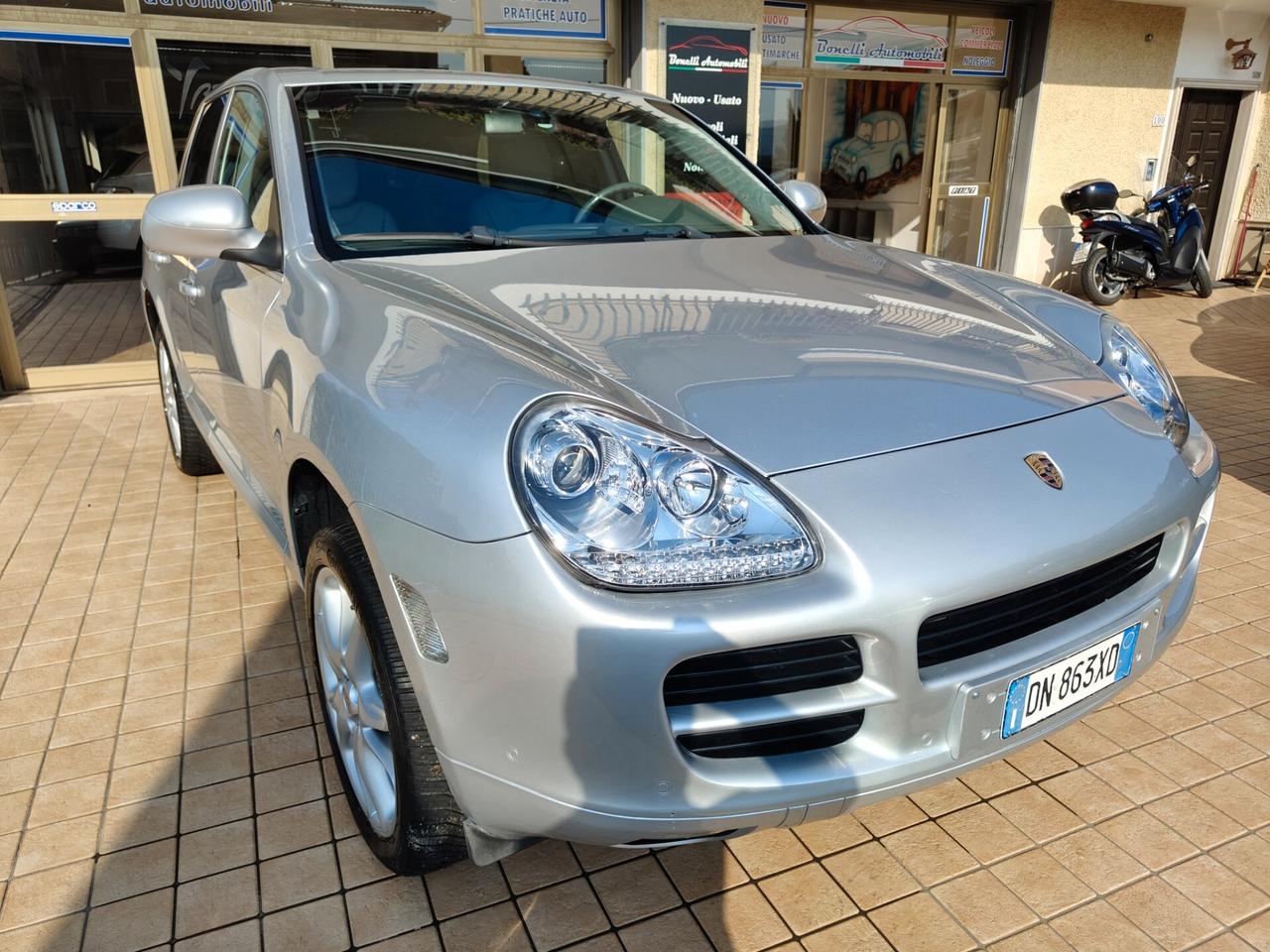 Porsche Cayenne 3.2 V6 cat
