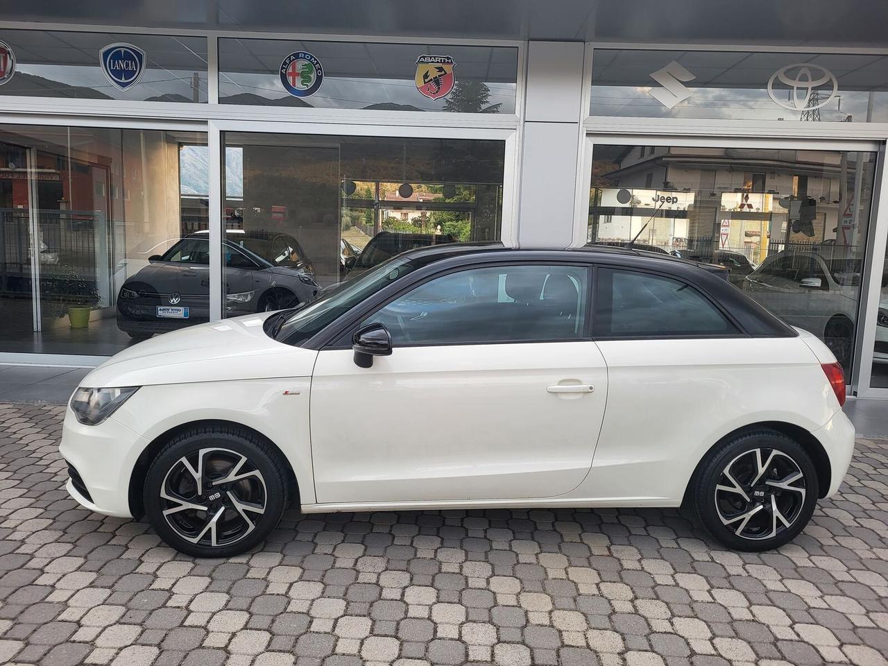 AUDI A1 1.6 TDI 105 CV *** TETTO NERO *** Coupè OK NEO-PATENTATI