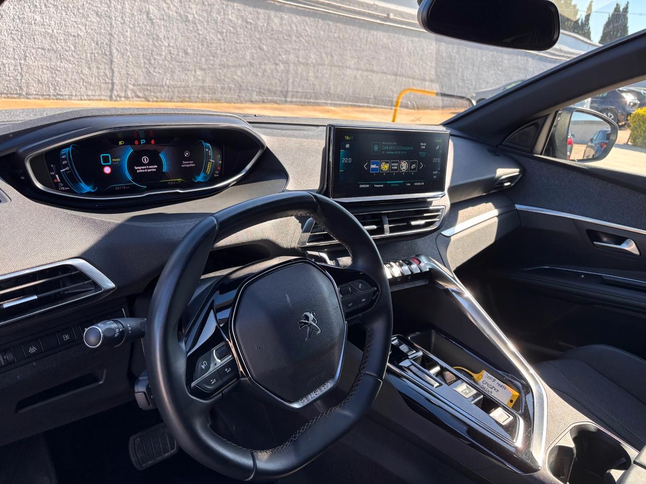 Peugeot 3008 Hybrid4 300 e-EAT8 Allure Pack