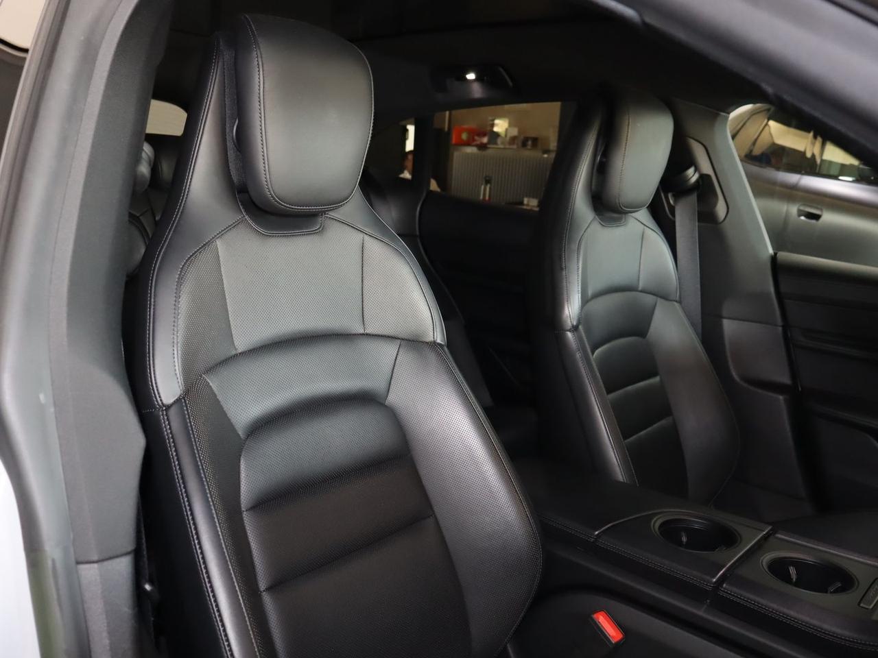 Porsche Taycan 4S Performance Plus #11847