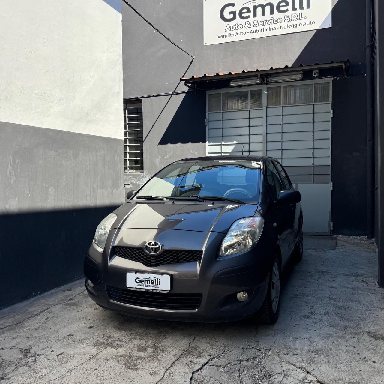 Toyota Yaris 1.0 5 porte Now