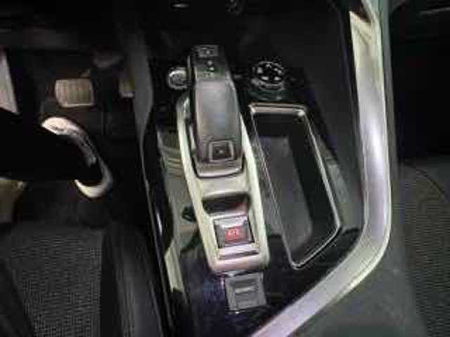 PEUGEOT 3008 PureTech Turbo 130 S&S EAT8 Allure