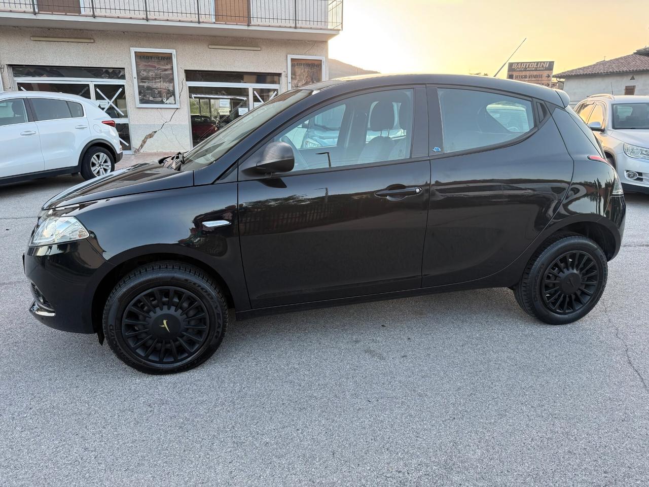 Lancia Ypsilon 0.9 TwinAir 5 porte Metano Ecochic Elefantino Blu