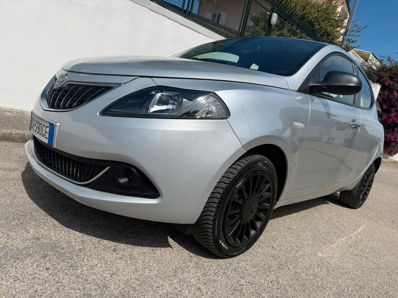 Lancia Ypsilon 1.0 FireFly 5 porte S&S Hybrid Ecochic Gold
