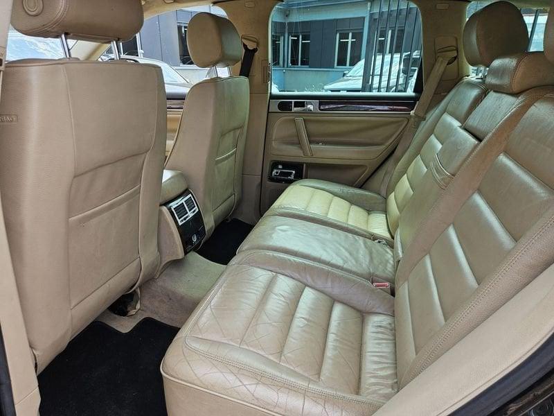 Volkswagen Touareg 2.5 TDI 4X4
