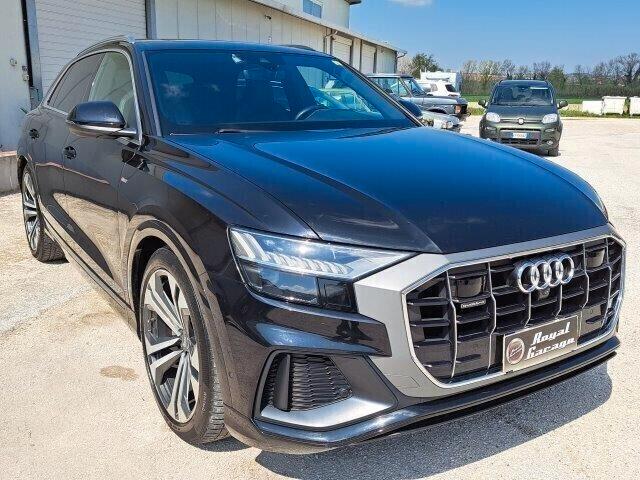 AUDI Q8 50 TDI QUATTRO S LINE - FULL OPTIONAL
