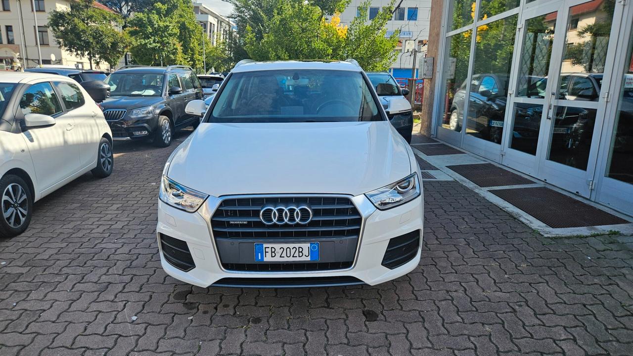 Audi Q3 2.0 tdi Sport quattro 150cv TETTO-NAVY-LED