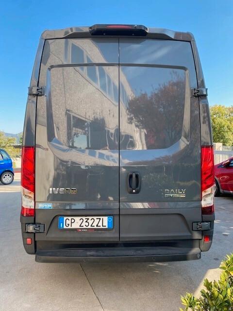 IVECO DAILY 35 S 140 hi matic. H2 L2