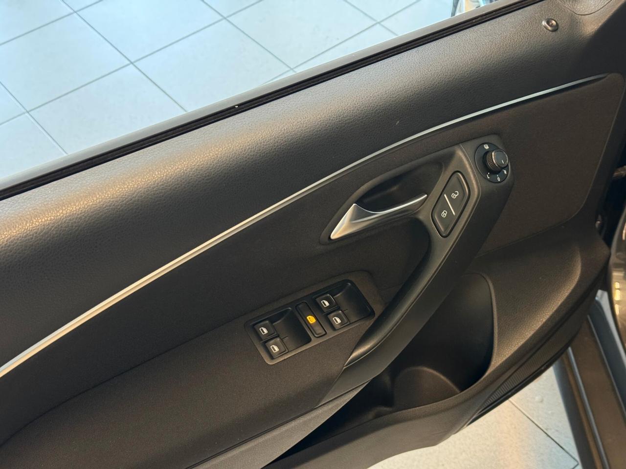 VOLKSWAGEN POLO 1.4cc TDI 90CV 5p. NEOPATENTATI