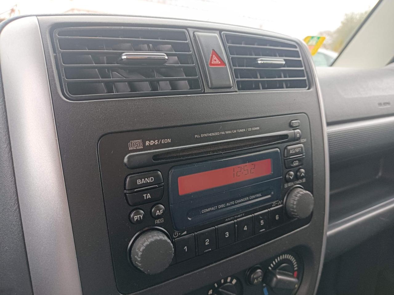 Suzuki Jimny 1.3i 16V cat 4WD Special