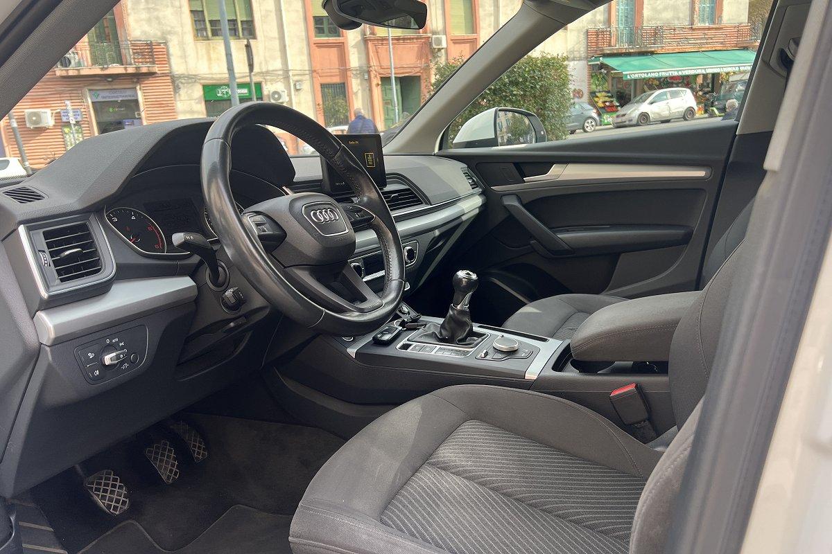 AUDI Q5 2.0 TDI 150 CV Business Sport