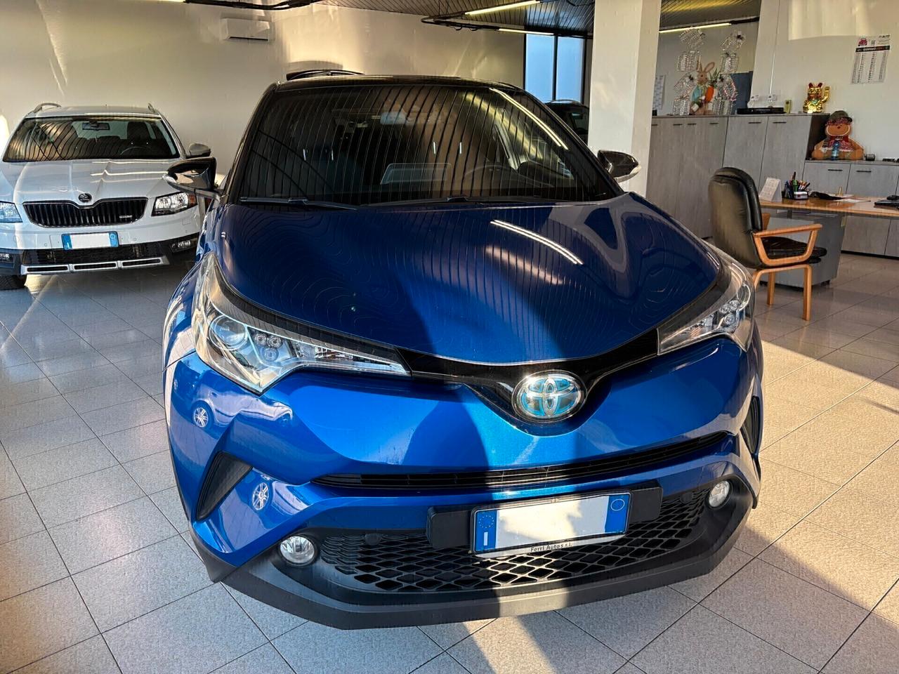 Toyota C-HR 1.8 Ibrida Cambio Automatico Neopatentati