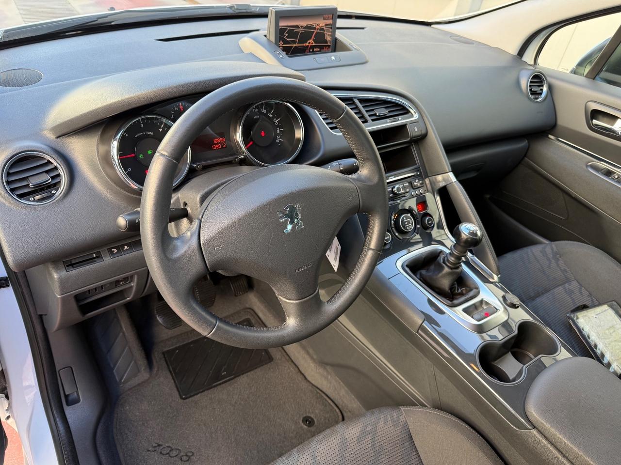 Peugeot 3008 1.6 HDi 115CV Business