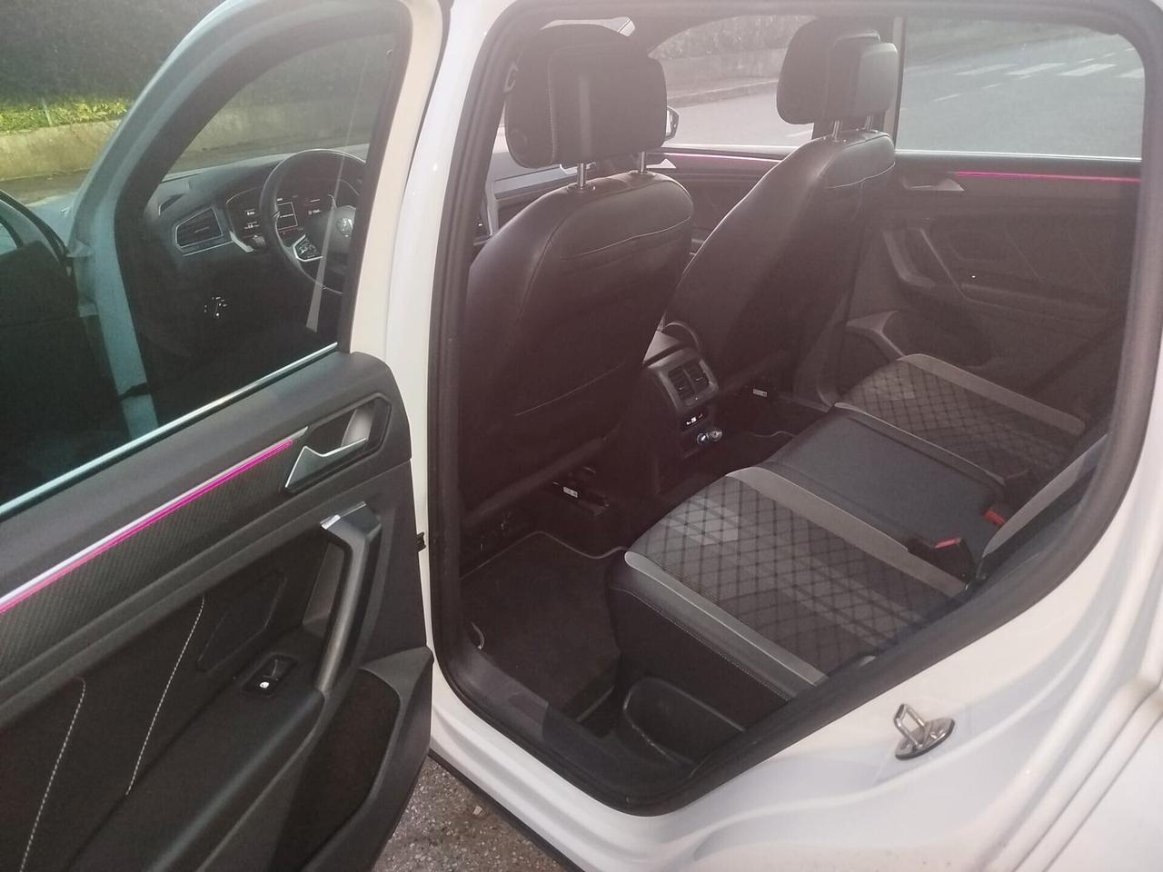 VW Tiguan 2.0 TDI 150 CV DSG R LINE