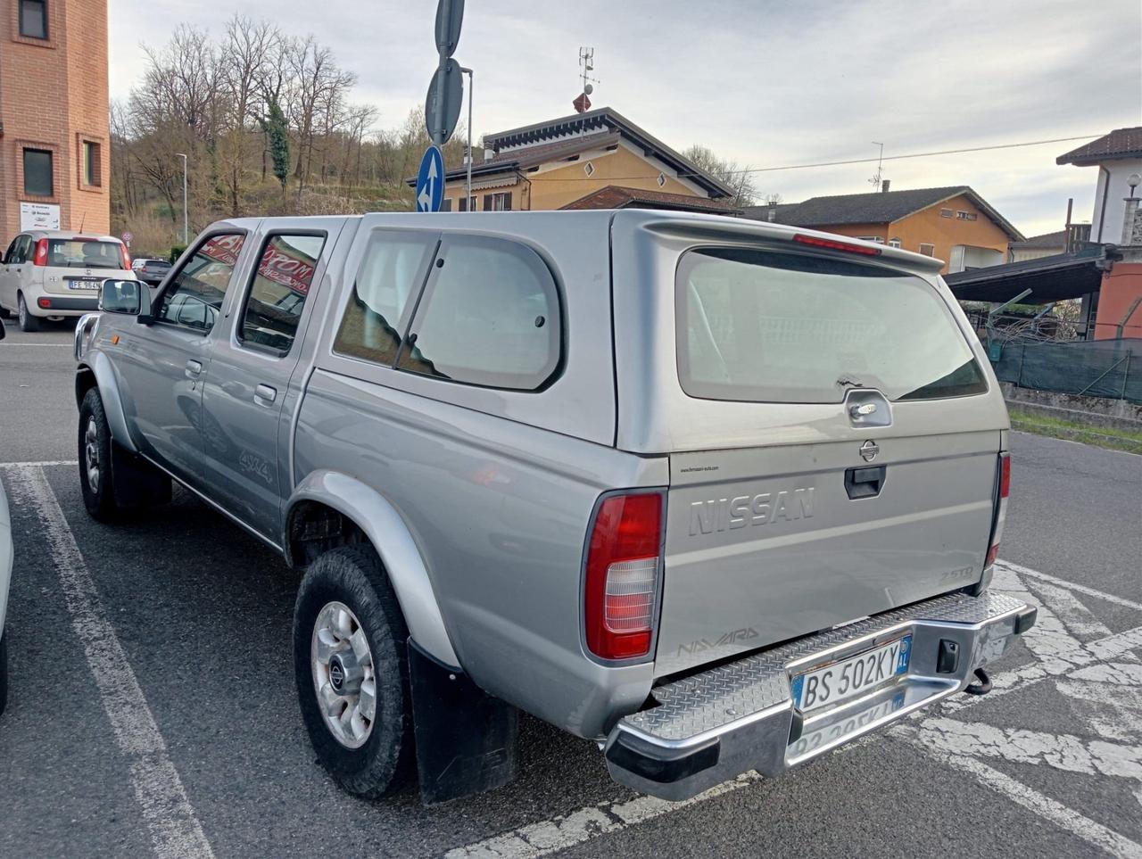 Nissan Pick Up Pick-up 2.5 TD 4 porte Double Cab Navara