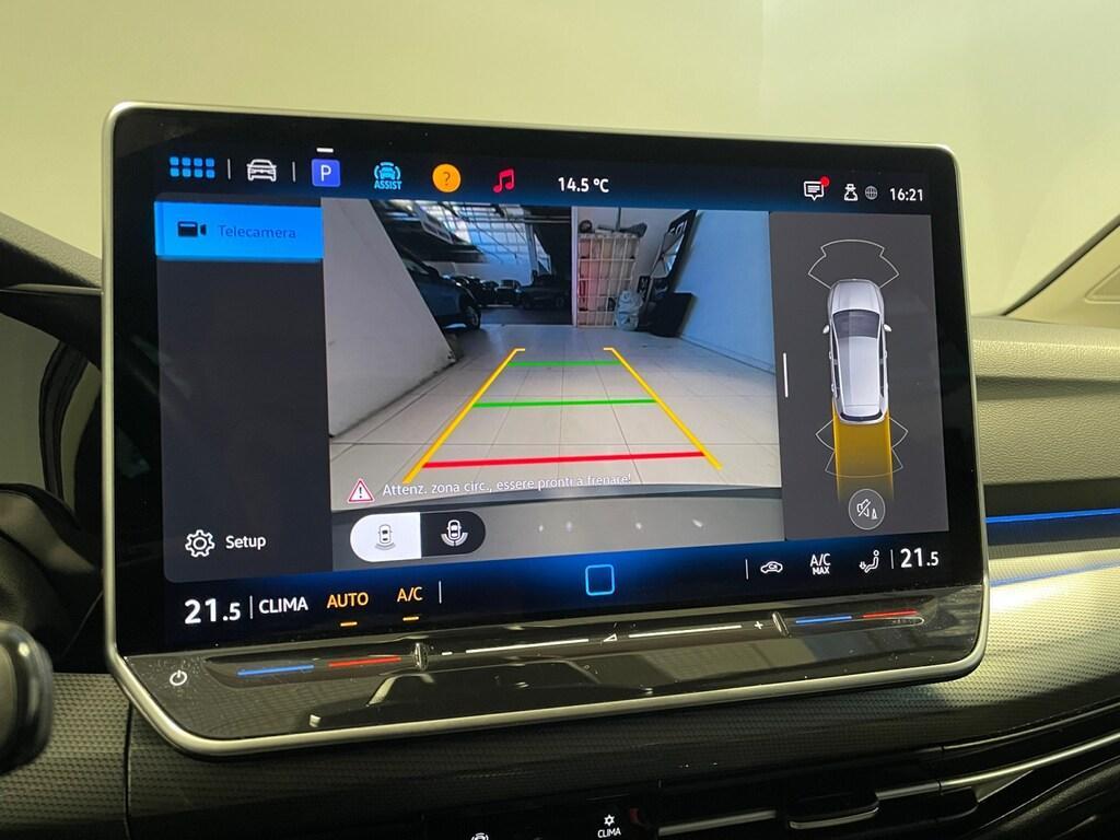 Volkswagen Golf VIII 2024 2.0 Tdi 150CV DSG Style