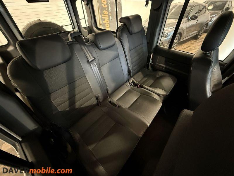 Land Rover Defender Defender 110 2.4 td SE SW