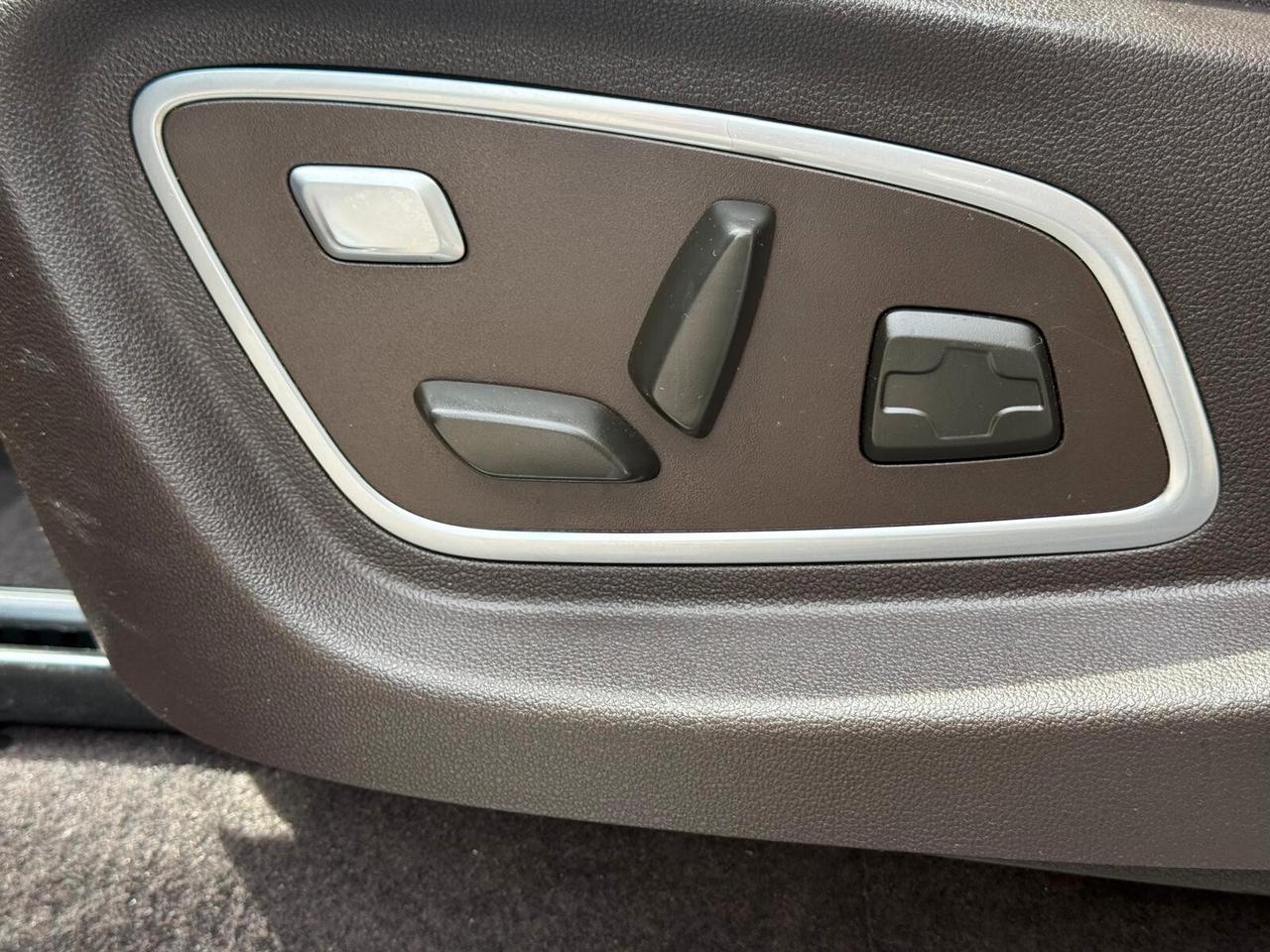 Renault Espace dCi 160CV EDC Energy Initiale Paris 4Control