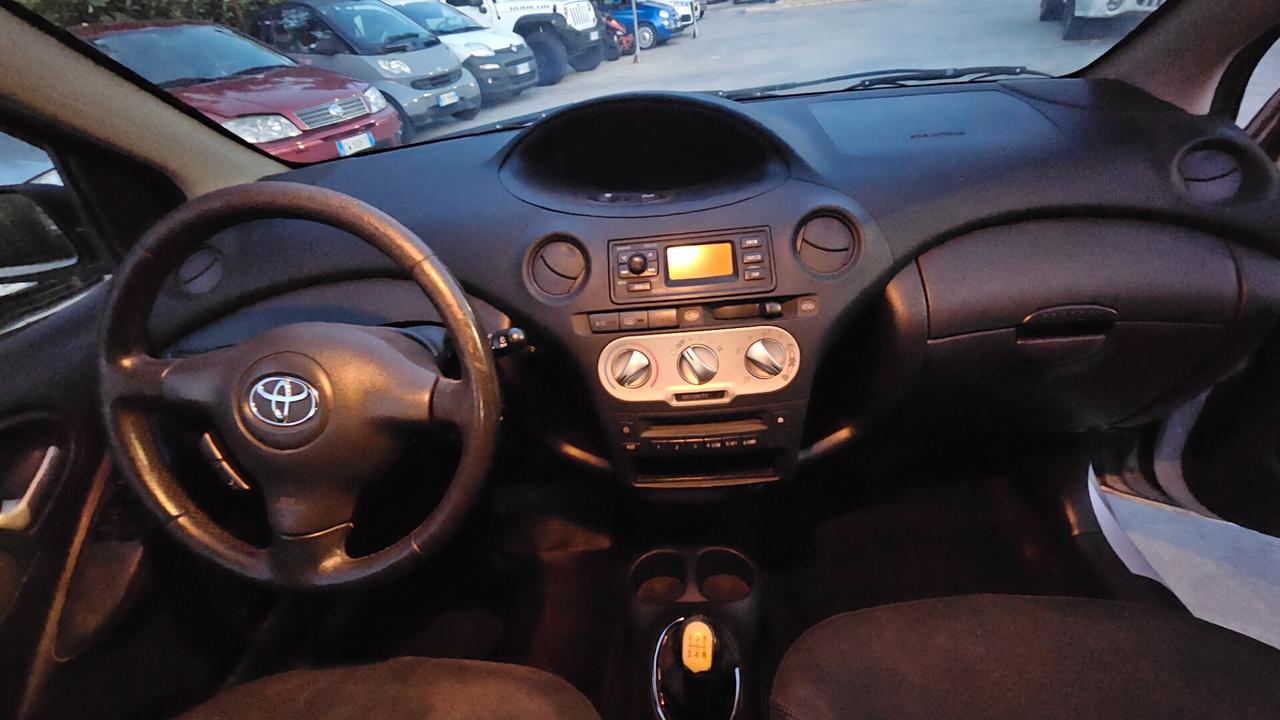 Toyota Yaris 1.0