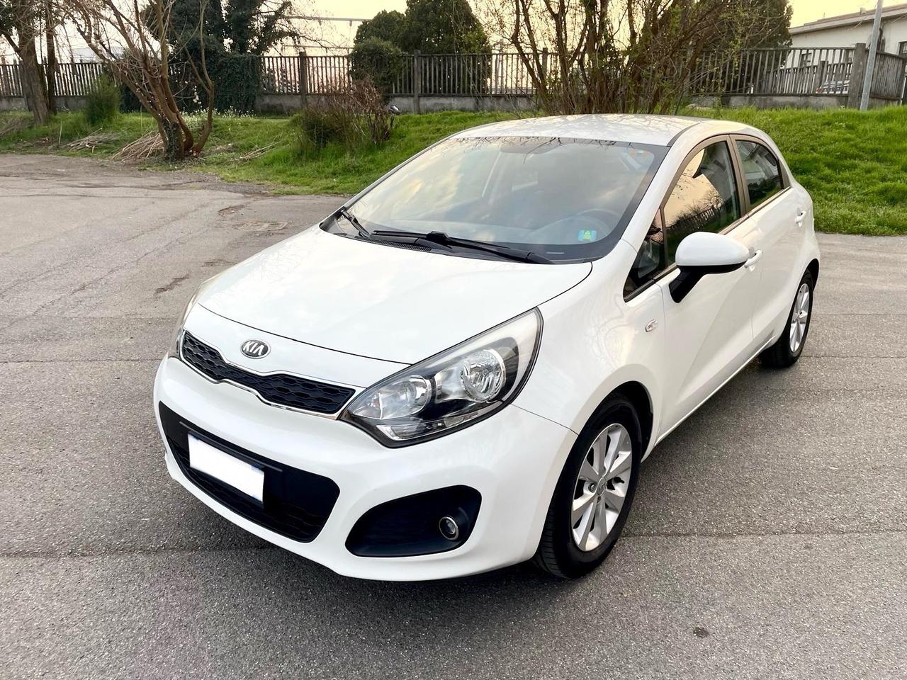 Kia Rio 1.2 CVVT 3p. Active per Neopatentati