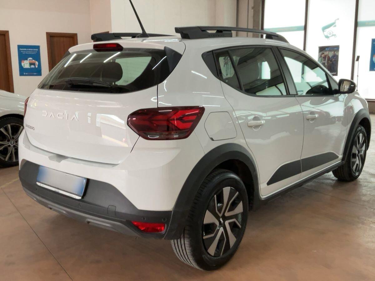Auto in arrivo Dacia Sandero Stepway 1.0 TCe ECO-G Expression