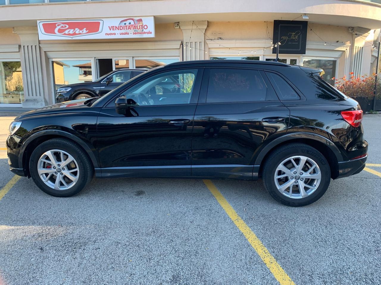 Audi Q3 40 TDI quattro S tronic Business Advanced