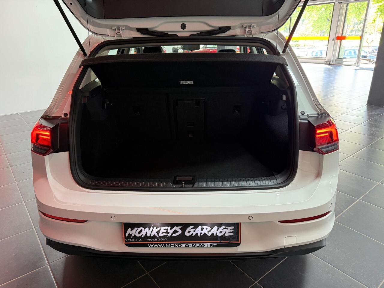 Volkswagen Golf 1.5 TSI ACT DSG 5p. Business BlueMotion Tech.