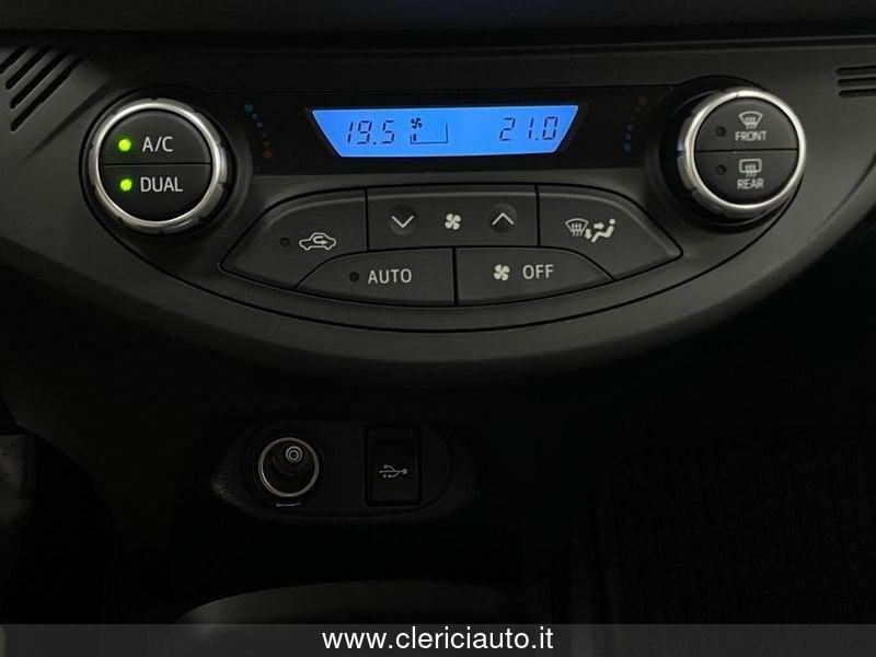 Toyota Yaris 1.5 Hybrid 5 porte Cool