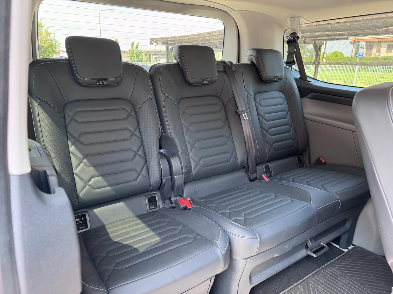 Ford Tourneo Custom 2.0 EcoBlue 170 CV Titanium PELLE IVA ESPOSTA